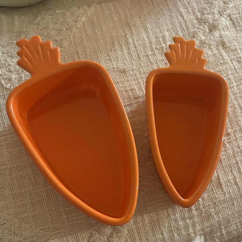 Super Cute Carrot-Shaped Orange Ceramic Dishes